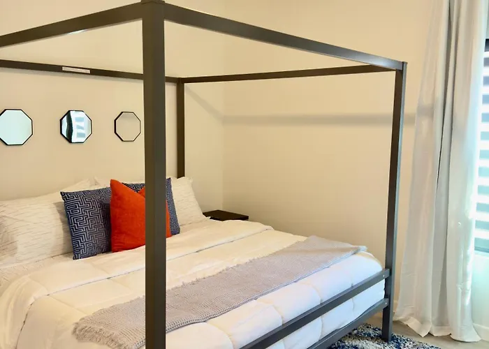 Brand New Apt! Close To The Mall