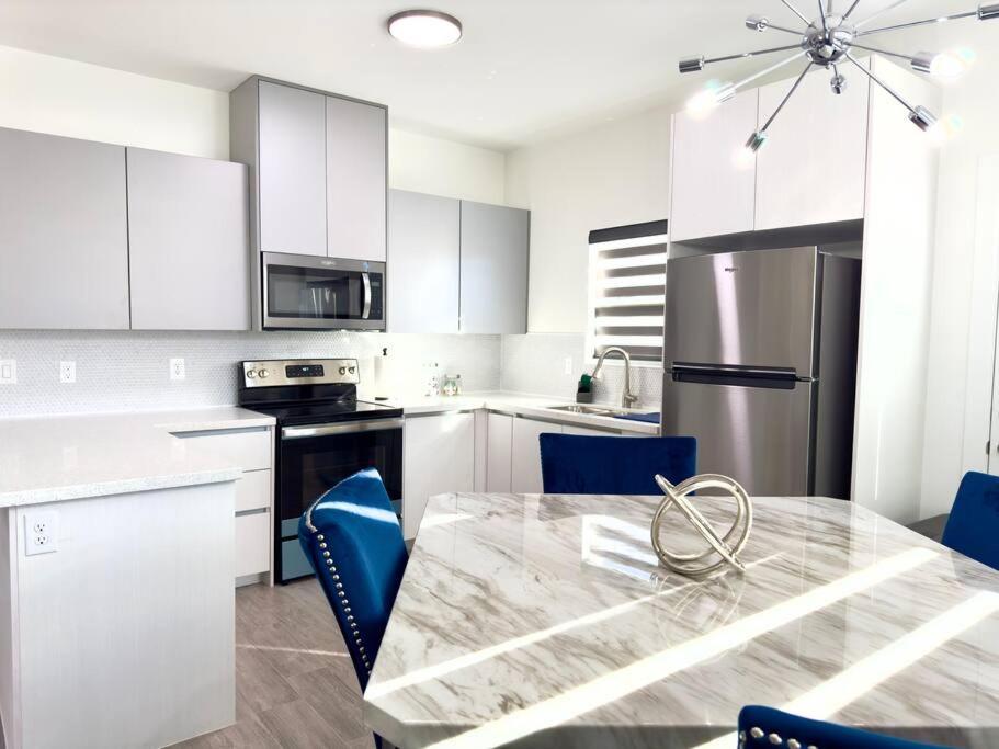 Brand New Apt! Close To The Mall Apartment McAllen